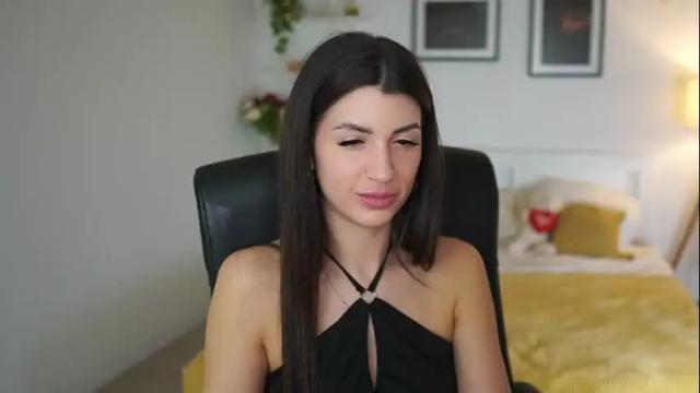 Image 11 of julia_roca Stream on Chaturbate on 2 months ago