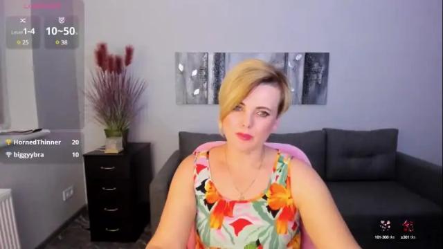 Image 2 of julia_wilsons Stream on Chaturbate on 1 month ago