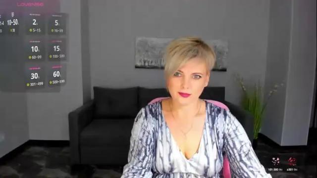 Image 3 of julia_wilsons Stream on Chaturbate on 1 month ago