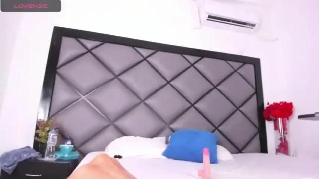 Image 4 of juliacosta Stream on Chaturbate on 19 months ago