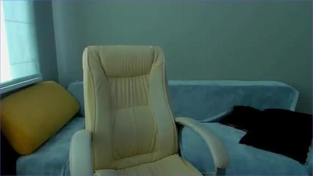 Image 7 of juliadreamsi Stream on Chaturbate on 20 months ago
