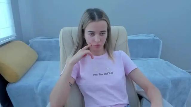 Image 8 of juliadreamsi Stream on Chaturbate on 19 months ago