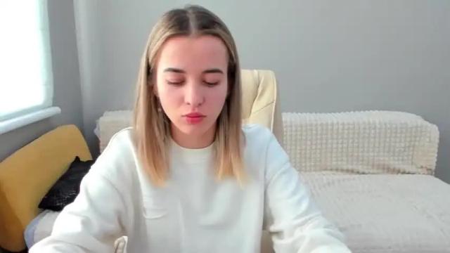 Image 4 of juliadreamsi Stream on Chaturbate on 18 months ago
