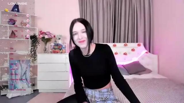 Image 8 of julialass Stream on Chaturbate on 19 months ago