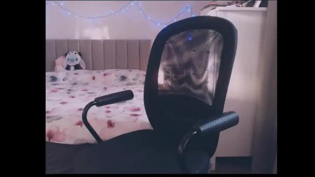 Image 10 of julialiones Stream on Chaturbate on 1 month ago