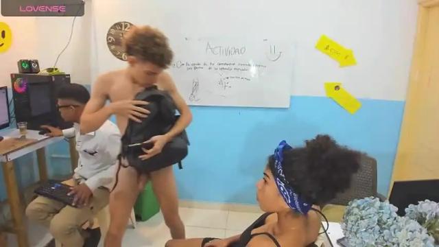Image 11 of julian_bubafogo Stream on Chaturbate on 17 months ago