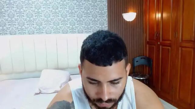 Image 2 of juliana_and_dave Stream on Chaturbate on 15 months ago