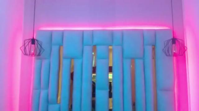 Image 11 of juliana_martinez1 Stream on Chaturbate on 19 months ago
