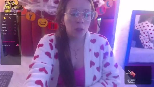 Image 7 of juliana_martinez1 Stream on Chaturbate on 18 months ago