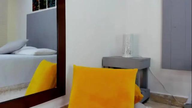 Image 11 of juliana_saaenz Stream on Chaturbate on 2 months ago