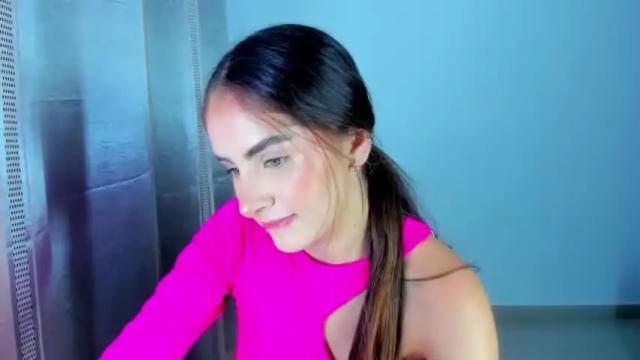 Image 12 of juliana_tramel Stream on Chaturbate on 14 months ago