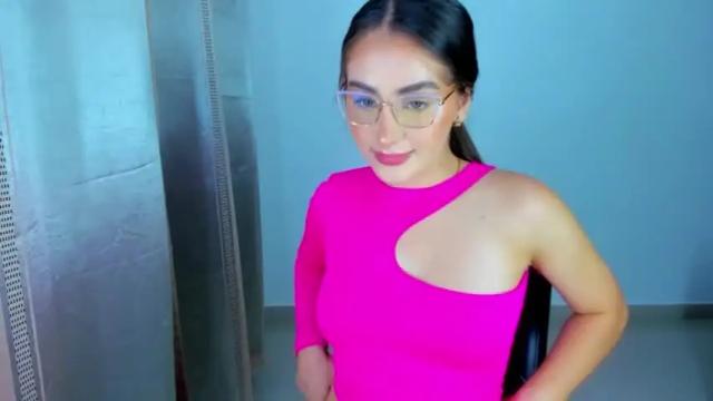 Image 7 of juliana_tramel Stream on Chaturbate on 14 months ago