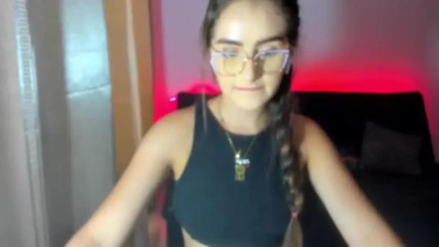 Image 6 of juliana_tramel Stream on Chaturbate on 14 months ago