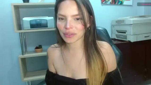 Image 6 of juliana_williams Stream on Chaturbate on 15 months ago
