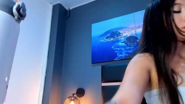 Image 11 of julianaa_castro Stream on Chaturbate on 13 months ago