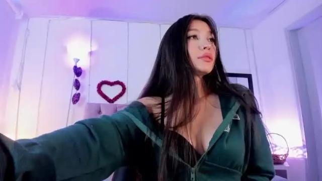 Image 12 of julianaa_castro Stream on Chaturbate on 12 months ago
