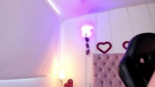 Image 2 of julianaa_castro Stream on Chaturbate on 12 months ago