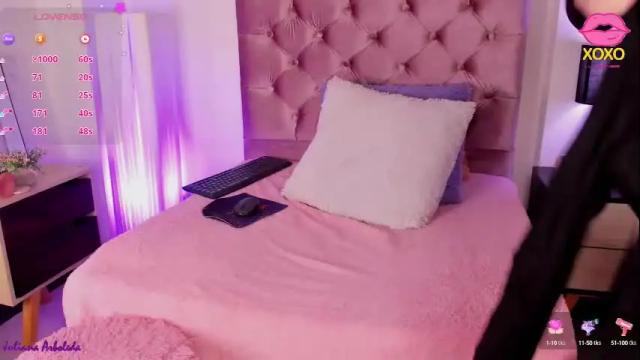 Image 3 of julianaarboleda Stream on Chaturbate on 17 days ago