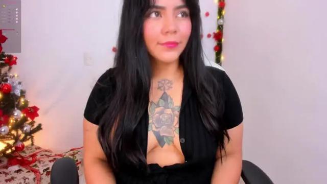 Image 3 of julianacastillo Stream on Chaturbate on 16 months ago