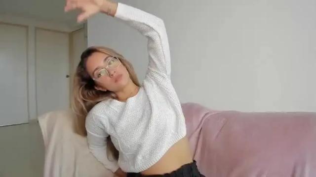 Image 3 of julianamont Stream on Chaturbate on 26 months ago