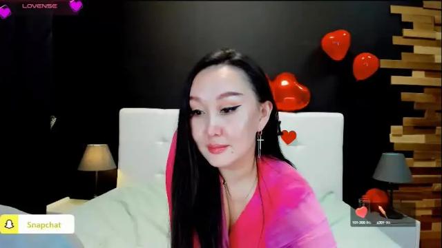 Image 11 of julianna_jamii Stream on Chaturbate on 8 days ago