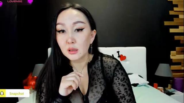 Image 4 of julianna_jamii Stream on Chaturbate on 1 month ago