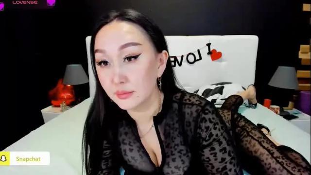 Image 6 of julianna_jamii Stream on Chaturbate on 1 month ago