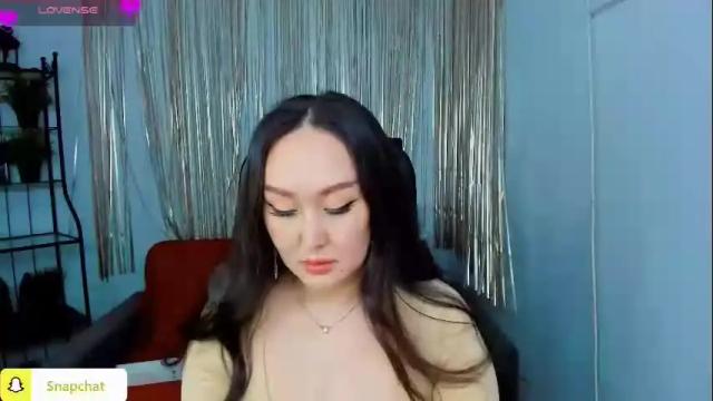 Image 3 of julianna_jamii Stream on Chaturbate on 1 month ago