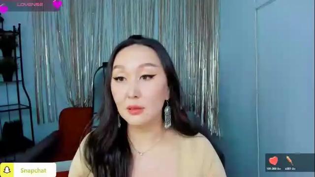 Image 4 of julianna_jamii Stream on Chaturbate on 1 month ago