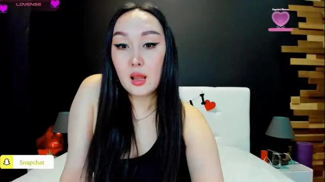 Image 3 of julianna_jamii Stream on Chaturbate on 1 month ago