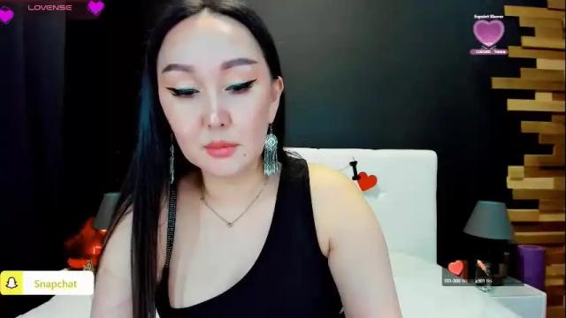 Image 8 of julianna_jamii Stream on Chaturbate on 1 month ago