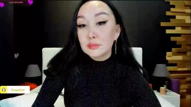 Image 12 of julianna_jamii Stream on Chaturbate on 26 days ago