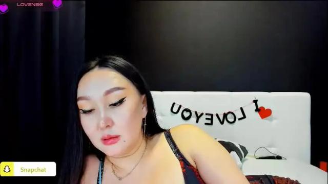 Image 10 of julianna_jamii Stream on Chaturbate on 3 days ago