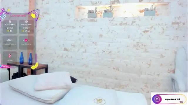 Image 7 of julianna_smith Stream on Chaturbate on 4 months ago