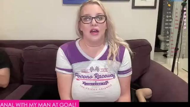 Image 2 of juliannmilfnextdoor Stream on Chaturbate on 1 month ago