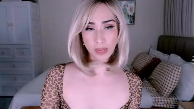 Image 12 of juliarichards Stream on Chaturbate on 2 months ago