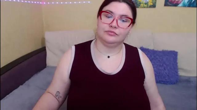 Image 2 of juliasane_ Stream on Chaturbate on 1 month ago