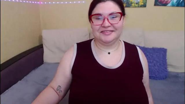 Image 3 of juliasane_ Stream on Chaturbate on 1 month ago