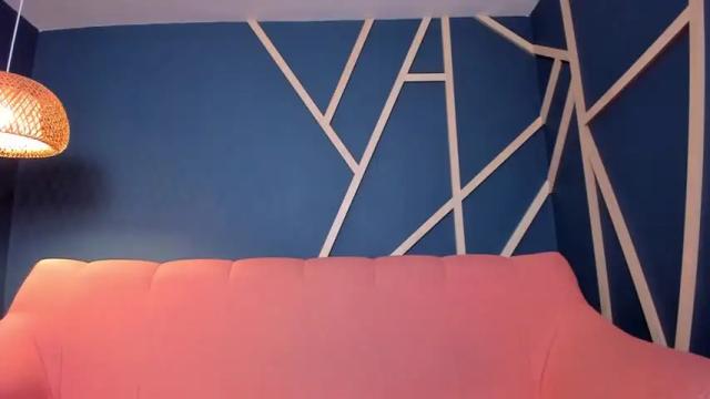Image 7 of juliasprouse Stream on Chaturbate on 14 months ago