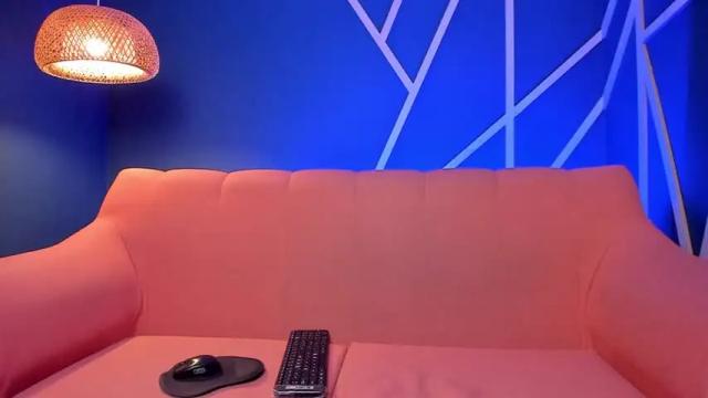 Image 12 of juliasprouse Stream on Chaturbate on 14 months ago