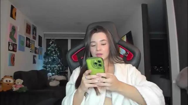 Image 3 of julidavila Stream on Chaturbate on 29 days ago