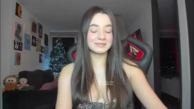 Image 3 of julidavila Stream on Chaturbate on 20 days ago