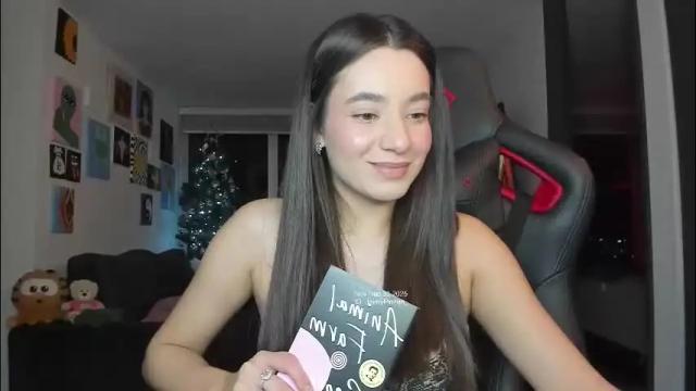 Image 4 of julidavila Stream on Chaturbate on 20 days ago