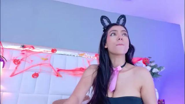 Image 10 of julie_bennet Stream on Chaturbate on 1 day ago