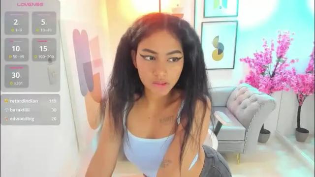 Image 7 of julie_coper Stream on Chaturbate on 2 months ago