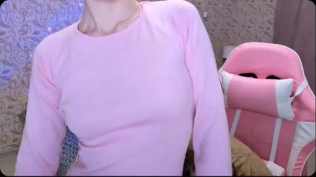 Image 12 of julie_flores Stream on Chaturbate on 5 months ago