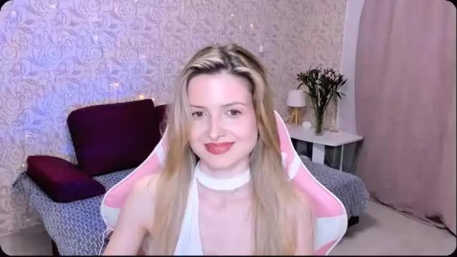 Image 6 of julie_flores Stream on Chaturbate on 5 months ago