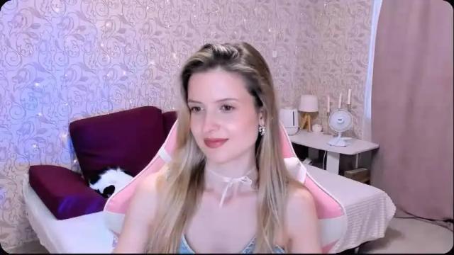 Image 3 of julie_flores Stream on Chaturbate on 4 months ago