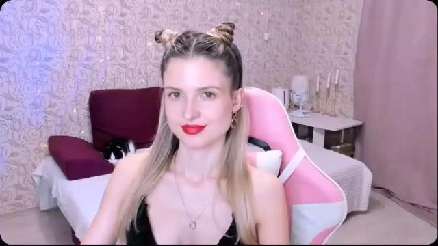 Image 6 of julie_flores Stream on Chaturbate on 4 months ago