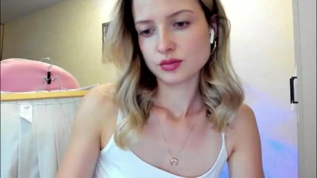 Image 8 of julie_flores Stream on Chaturbate on 2 months ago